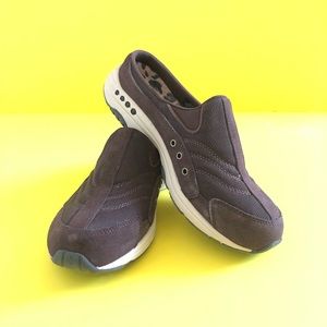 Easy spirt brown slip on shoes